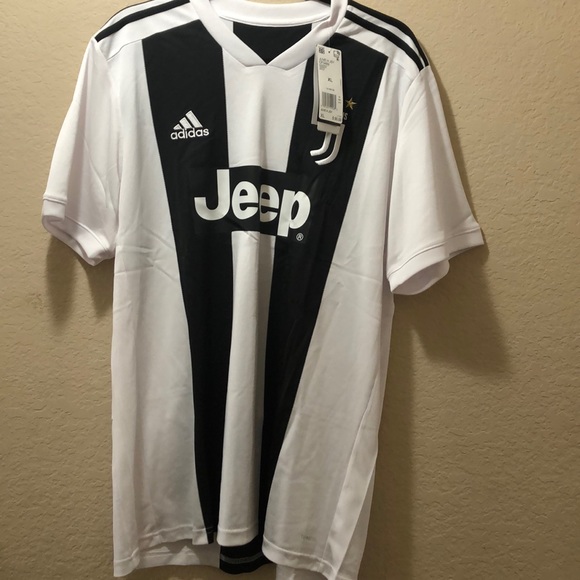 Adidas Juventus Jersey - Picture 2 of 4